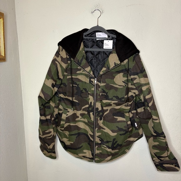 EPTM Other - NWT EPTM Camouflage Hooded Jacket Men's Size Small